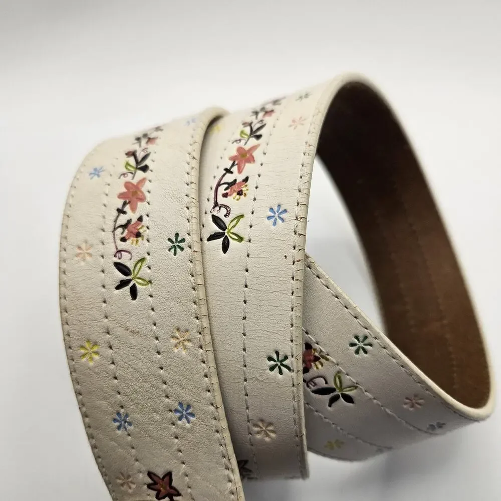 Aeropostale Ivory Flower Leather Belt Womens Medium Boho Peasant Style 1 1/2